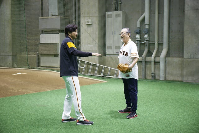 巨人ファンの仲代達矢、人生初の始球式で力投「来年も始球式に登場したい」