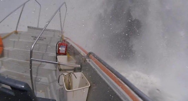 【オビナタの世界放浪記】世界最大、イグアスの滝にボートで飛び込んできた!