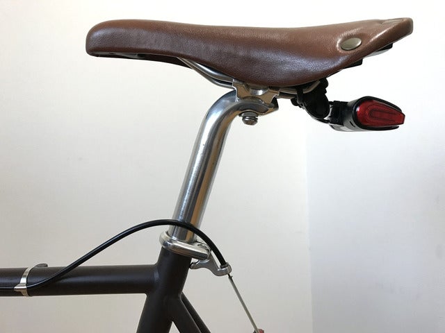 盗難防止アラーム＆ウインカー付き自転車用テールライト「ヌービーム」先行予約開始