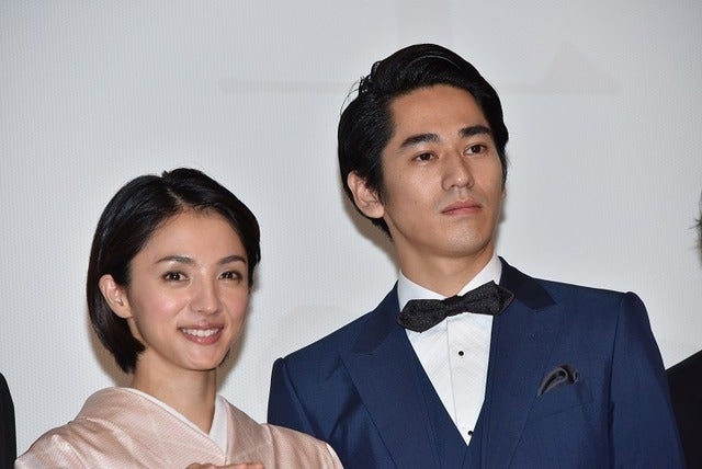 満島ひかりと永山絢斗撮影：石井隼人