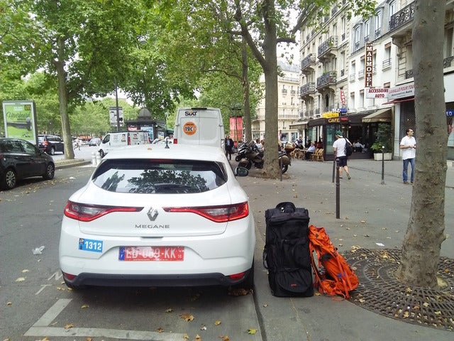 毎年5000kmを運転してパリに無傷でゴールするのがうれしい撮影=山口和幸