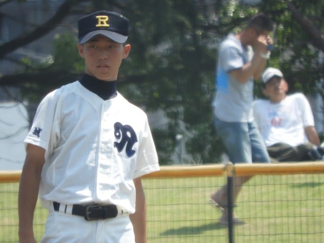 胸には「R」のデザイン文字、竜ヶ崎一伝統のユニフォーム撮影：手束仁