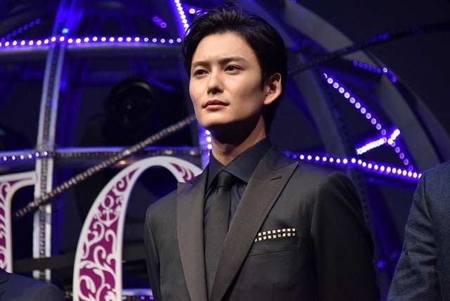 岡田将生撮影：石井隼人