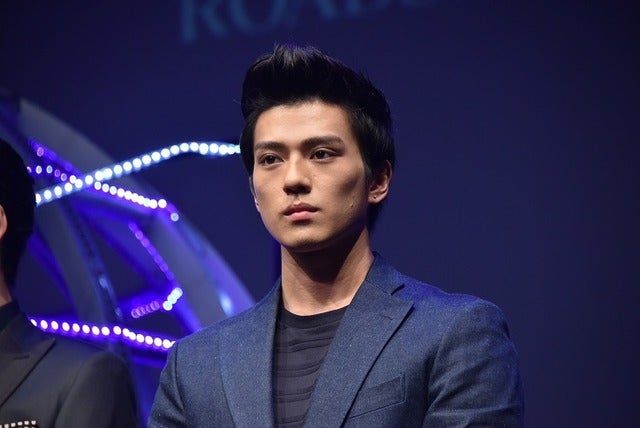 新田真剣佑撮影：石井隼人