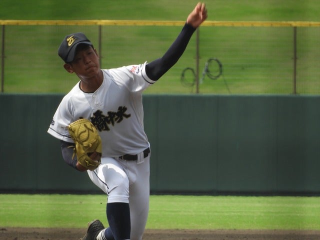 力投した西脇君、背番号1の意地を示した撮影：手束仁