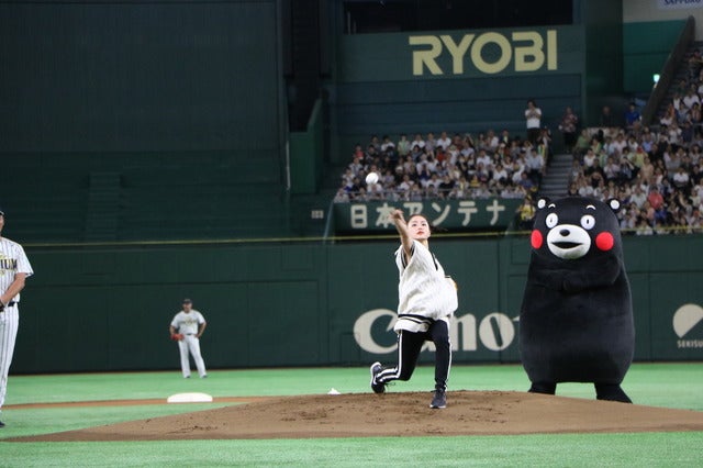 サントリードリームマッチ2017に女優の石原さとみが登場（2017年8月7日）撮影：山本有莉