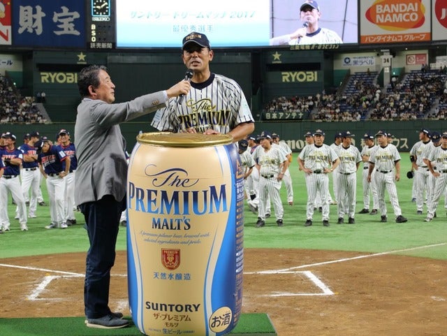 MVPの稲葉篤紀撮影：浜田哲男