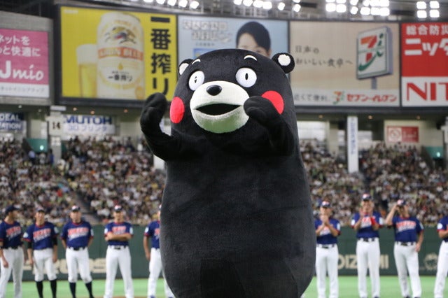 桑田がショート？侍ジャパン稲葉監督がピッチャー？…珍采配続出のサントリードリームマッチ撮影：山本有莉