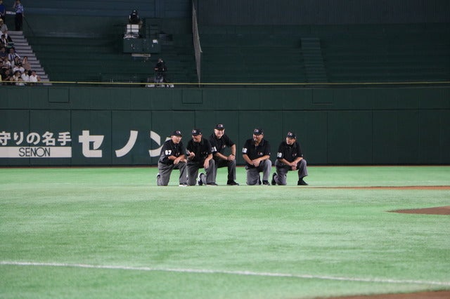 桑田がショート？侍ジャパン稲葉監督がピッチャー？…珍采配続出のサントリードリームマッチ撮影：山本有莉