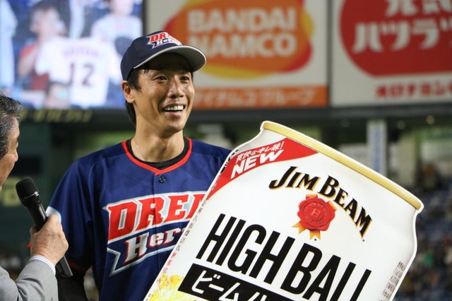 桑田がショート？侍ジャパン稲葉監督がピッチャー？…珍采配続出のサントリードリームマッチ撮影：山本有莉