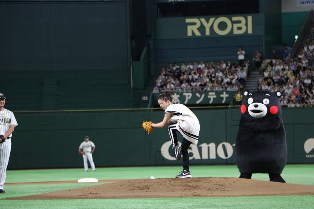 桑田がショート？侍ジャパン稲葉監督がピッチャー？…珍采配続出のサントリードリームマッチ撮影：山本有莉