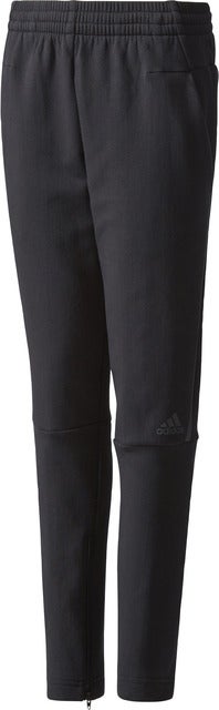 アディダス アスレチクス、ハートビート デザインの秋冬モデル「Z.N.E. PULSE」発売