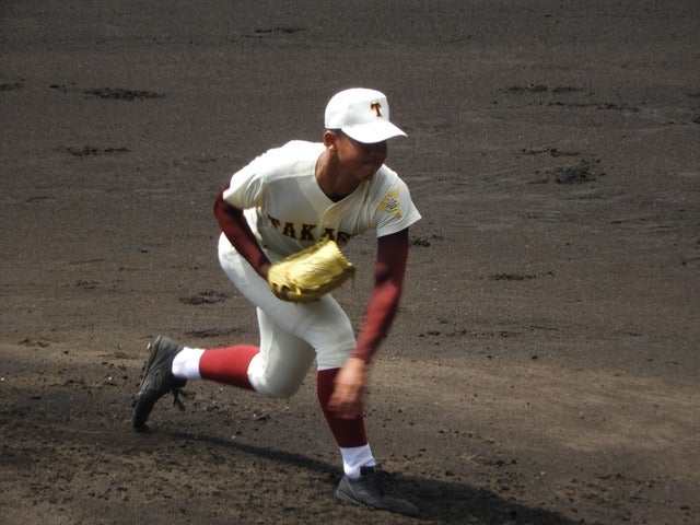 高岡商・土合伸之輔君撮影:手束仁