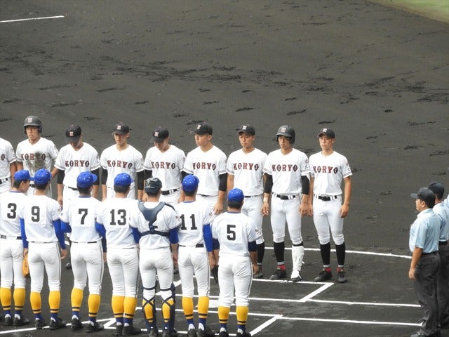 秀岳館・広陵撮影:手束仁