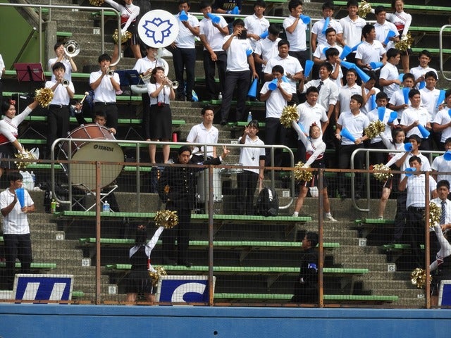 日体大応援スタンド撮影:手束仁