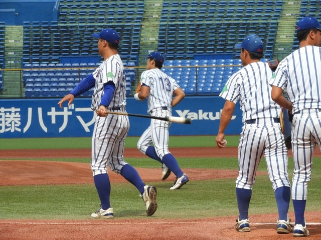 立正大のシートノックは久々の神宮球場で伸び伸び手束仁