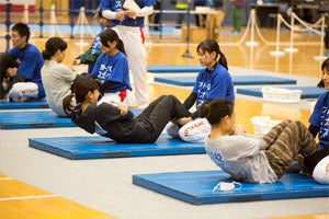 懐かしの50m走や反復横跳びに挑戦!「オトナのスポーツテスト」開催
