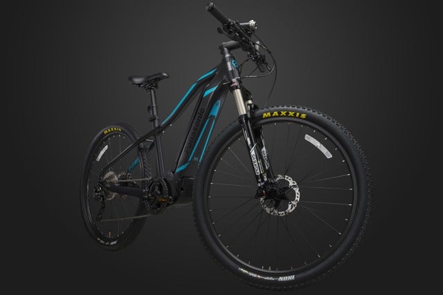 パナソニック、新製品で渋谷を巡る「フォトサイクリング in 100BANCH」開催