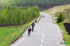 自転車でアニメの聖地を巡る 「舞台めぐりCYCLE＆WALKING コモロゲイニング」開催