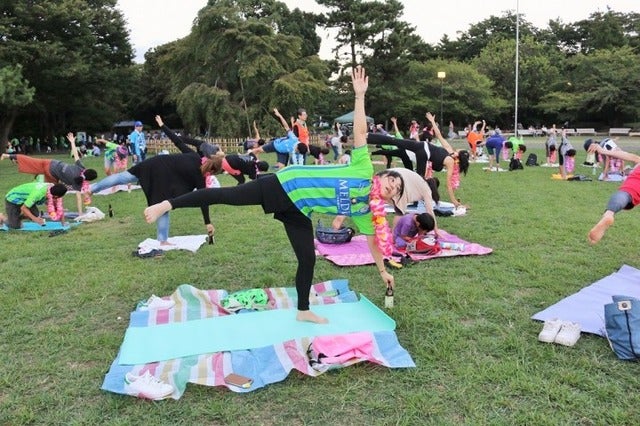 ベルマーレビールを飲みながら行うヨガ「ビールヨガ」開催