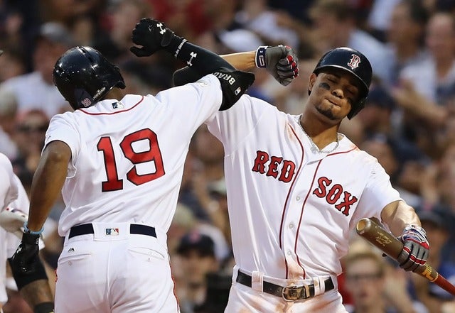 レッドソックスが1勝を返す(2017年10月8日)(c)Getty Images