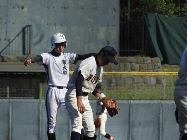 都大会１回戦「東大和・保谷」の試合から撮影：手束仁