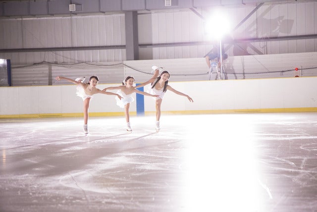 フィギュアスケート・本田3姉妹、息の合ったスケーティングでCM初共演！新CMオンエア