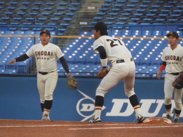 大阪商大のシートノック撮影：手束仁