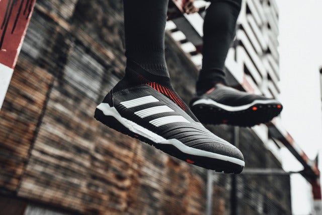 アディダス、最新テクノロジーで進化した「プレデター 18」先行発売