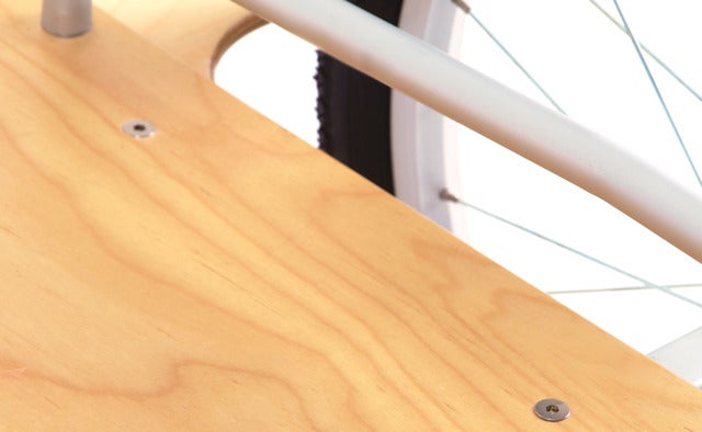 木製デッキを使用した自転車用トレーラー「ウッディサイクルトレーラー」発売