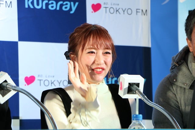 「TOKYO FMホリデースペシャル クラレ“ランドセルは海を越えて”presents 未来へのキックオフ」の公開生放送にゲスト出演した高橋みなみ（2018年1月8日）撮影：山本有莉