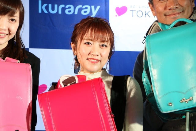 「TOKYO FMホリデースペシャル クラレ“ランドセルは海を越えて”presents 未来へのキックオフ」の公開生放送にゲスト出演した高橋みなみ（2018年1月8日）撮影：山本有莉