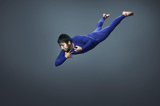 アディダス、ハイパフォーマンスベースレイヤー「アルファスキン」発売