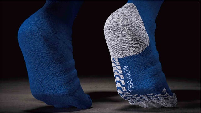 アディダス、ハイパフォーマンスベースレイヤー「アルファスキン」発売