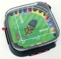 阪神、巨人モデルの野球盤が登場！ユニフォームやチームカラーをイメージ(C) 読売巨人軍　／　(C) EPOCH