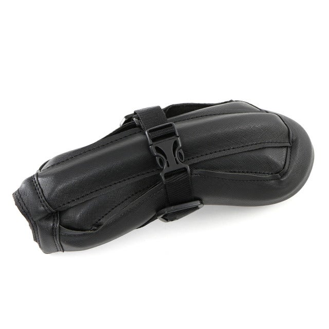 普段着に合わせやすいベーシックな自転車用カスク発売