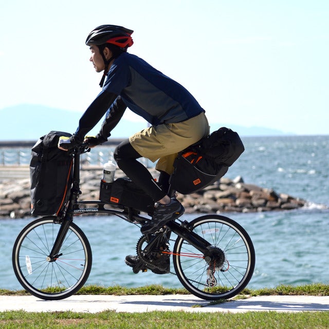 小径車のサドル＆ハンドル周りを活用できる大容量バッグ2種発売