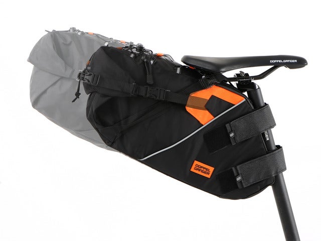 小径車のサドル＆ハンドル周りを活用できる大容量バッグ2種発売