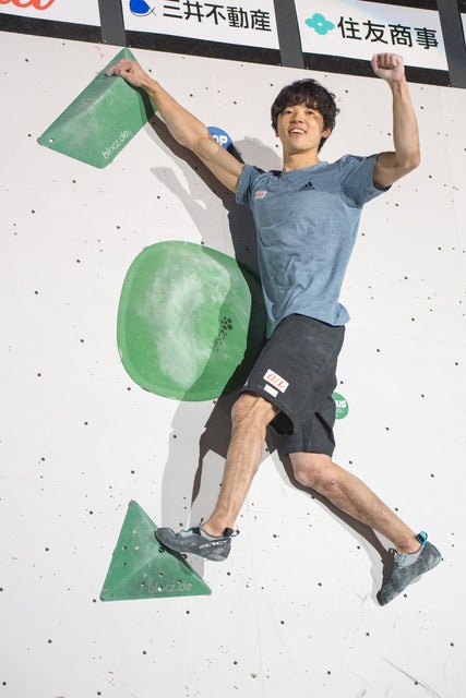 第13回ボルダリングジャパンカップで男子三連を達成した藤井快（2018年2月4日）撮影：五味渕秀行