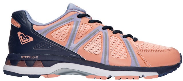 ROXYが日本人女性のためのランニングシューズ「ALIGHT」発売