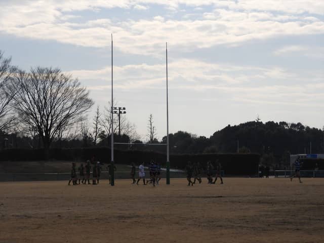 ２月の澄んだ空気がグラウンドを包んでいた撮影：手束仁
