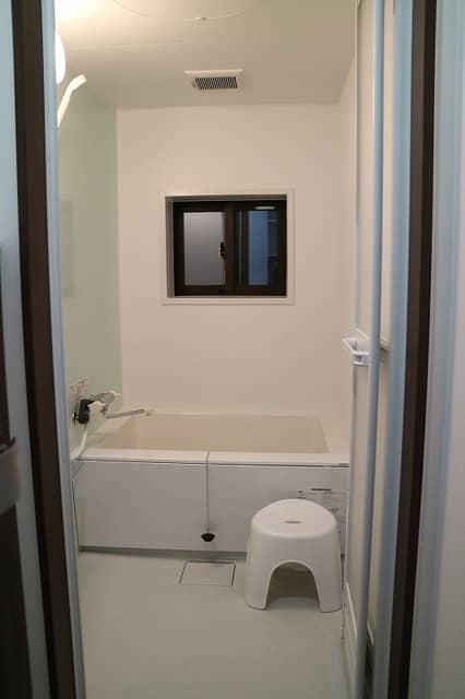 アウトドア設備を融合したシェアハウス、名古屋に竣工…ボルダリングや雲梯を設置