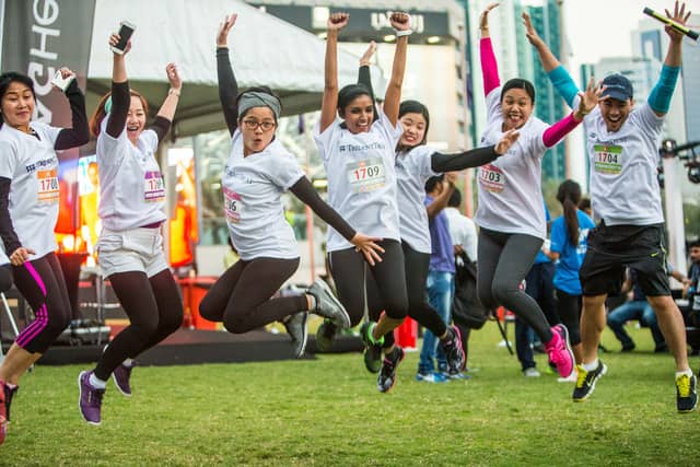 企業単位で参加するランイベント「ブルームバーグ スクエア・マイル・リレー 東京」5月開催