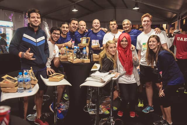 企業単位で参加するランイベント「ブルームバーグ スクエア・マイル・リレー 東京」5月開催