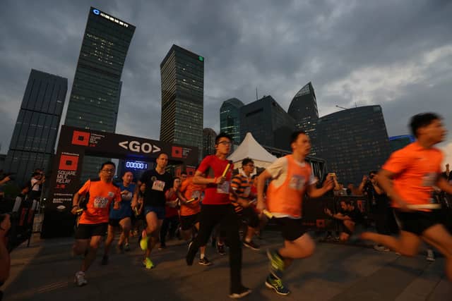 企業単位で参加するランイベント「ブルームバーグ スクエア・マイル・リレー 東京」5月開催