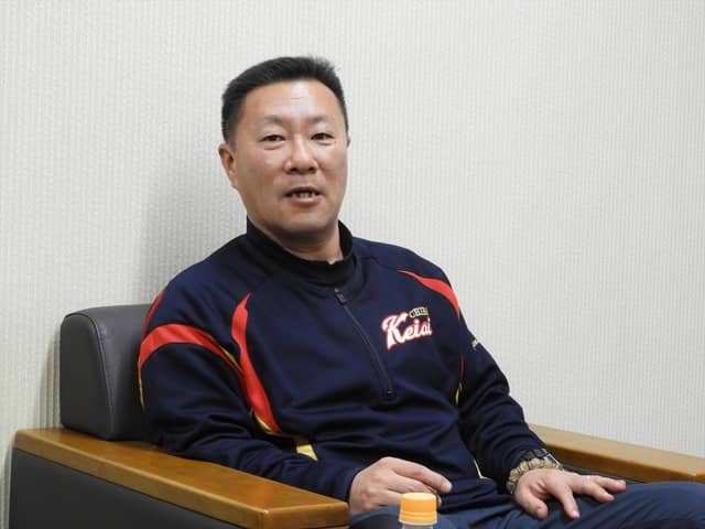 千葉敬愛・山崎祐司監督撮影：手束仁