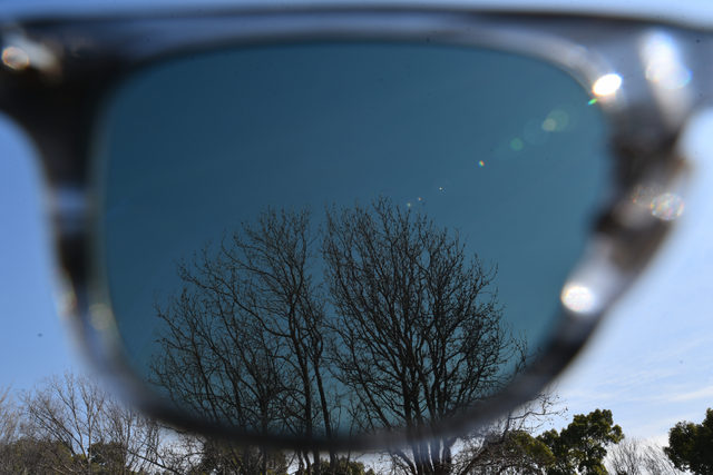 アウトドア専門誌とレンズメーカーがコラボ！アウトドア専用サングラス発売