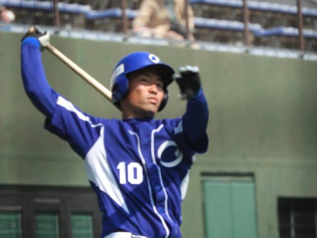 王子・伊礼翼(読谷→九州共立大)撮影:手束仁