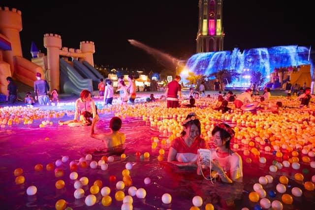 ロングスライダーやナイトプールが楽しめる「4大ウォーターパーク」がハウステンボスに誕生