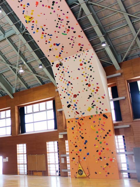 日本初のクライミングセンターが福井県に誕生…3種類のウォールと宿泊設備を併設